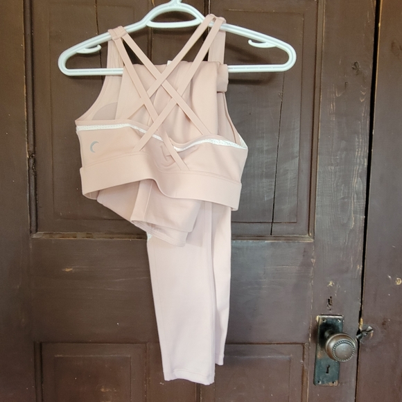 Zyia sport bras and legging set - Picture 2 of 2